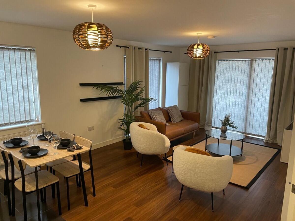 Superior Cambridge 2 Bed Apartment Inc King Bed Trumpington Exterior foto